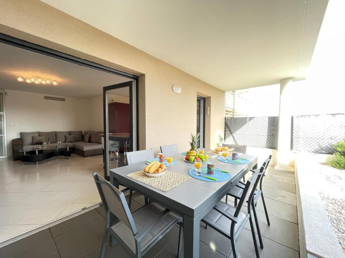 Tres Bel Appartement -Residence Avec Piscine Sur Le Toit Et Vue Panoramique Saint-Raphaël Dış mekan fotoğraf